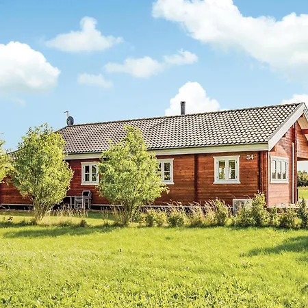 3 Bedroom Beautiful In Follenslev Holiday home Eskebjerg